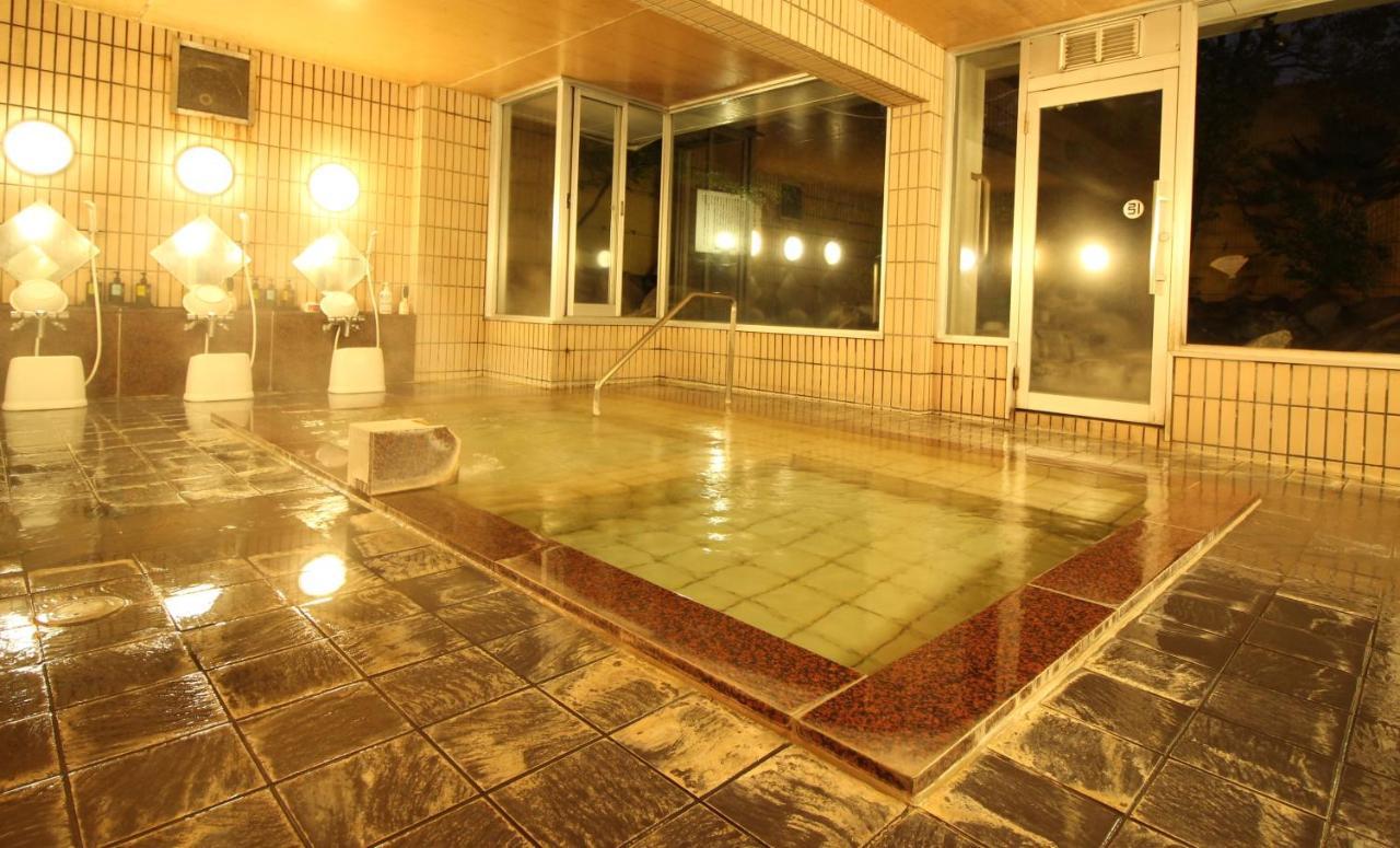 Hotel Hatta Fuefuki Exteriör bild