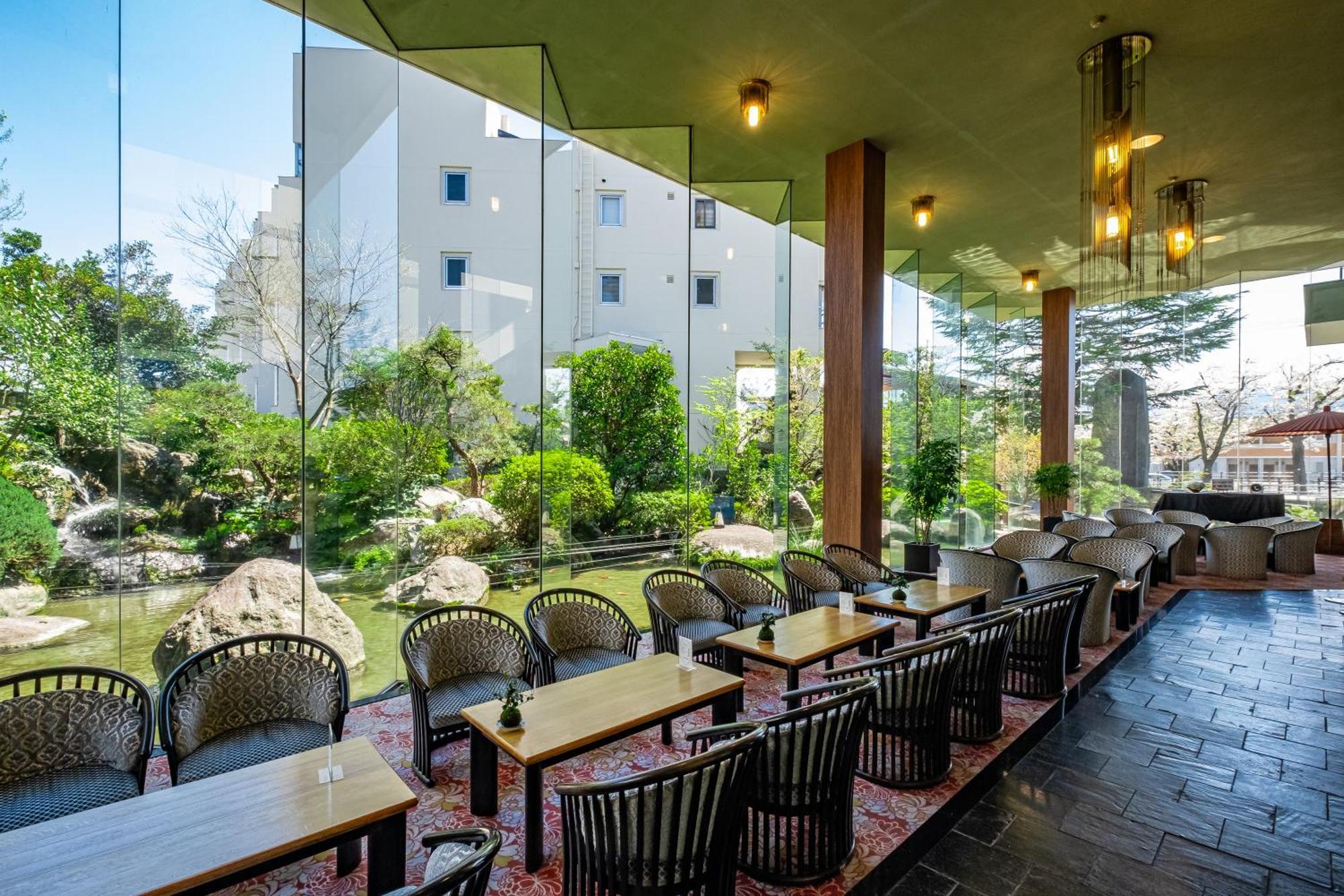 Hotel Hatta Fuefuki Exteriör bild